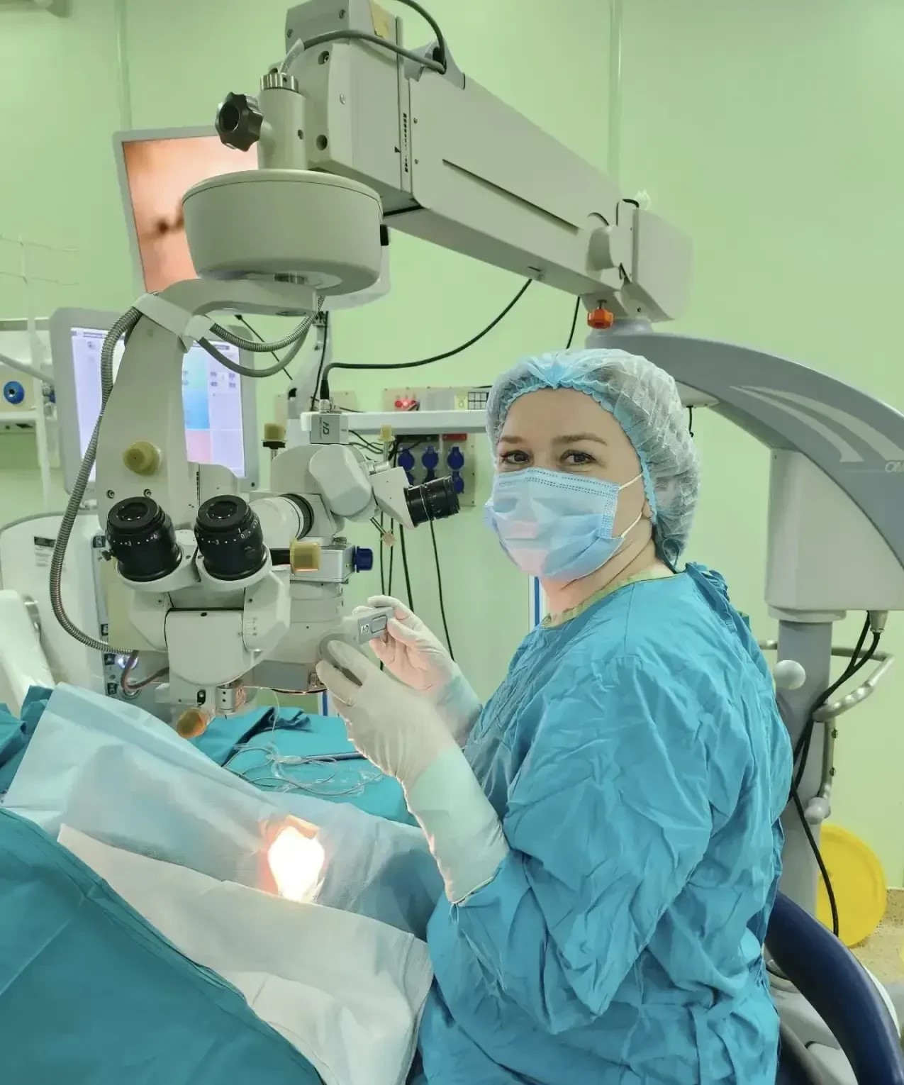 Марина Сергеевна Миронова за работой